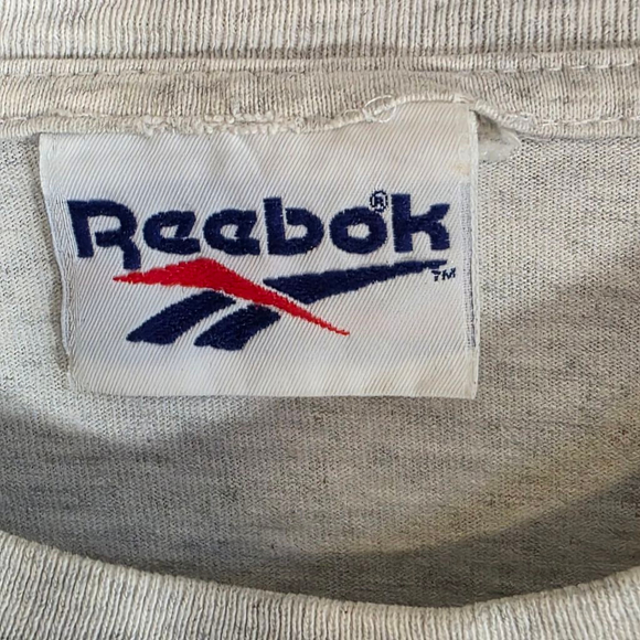 Vintage Reebok Preseason Graphic Tee - Picture 4 of 4